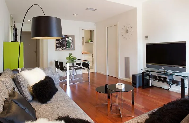 Rent Top Apartments Eixample Barcelona 0*,