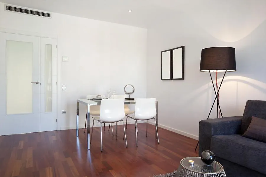 Rent Top Apartments Eixample Barselona 0*,  İspanya